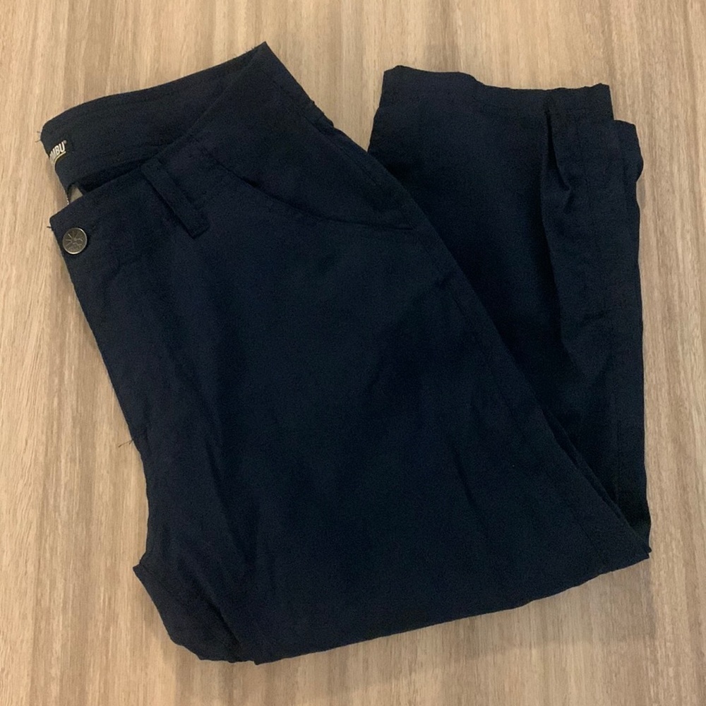 Khombu Navy Capri Pants! Size Small